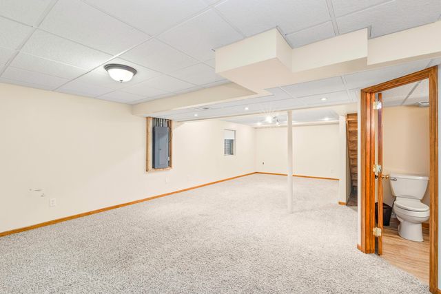 997 S Hampton Court, Aurora, IL 60506
