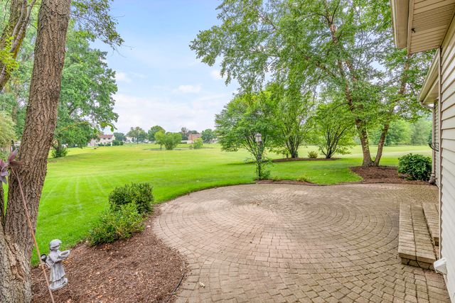 997 S Hampton Court, Aurora, IL 60506