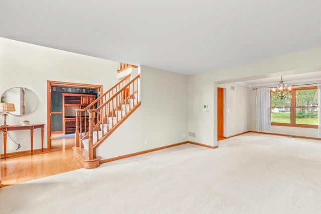 997 S Hampton Court, Aurora, IL 60506