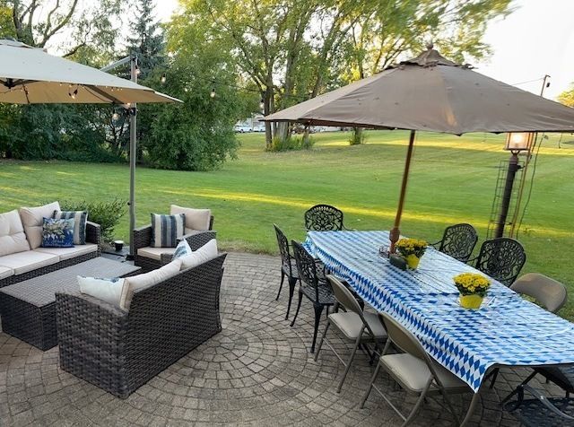 997 S Hampton Court, Aurora, IL 60506