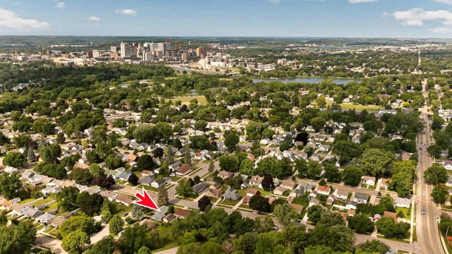 1401 10th Street NE, Rochester, MN 55906