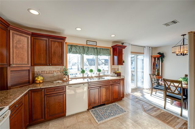 928 Peconic Avenue, West Babylon, NY 11704