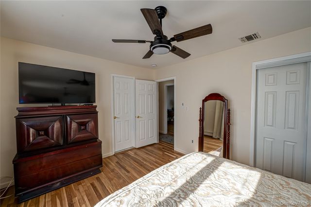 928 Peconic Avenue, West Babylon, NY 11704