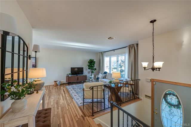 928 Peconic Avenue, West Babylon, NY 11704