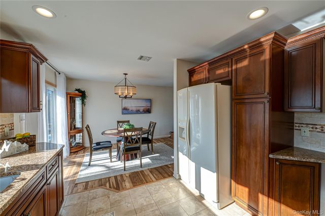 928 Peconic Avenue, West Babylon, NY 11704