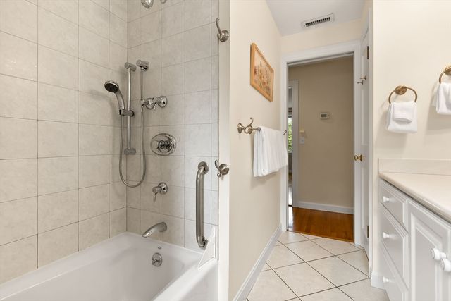 176 Colon St, Beverly, MA 01915