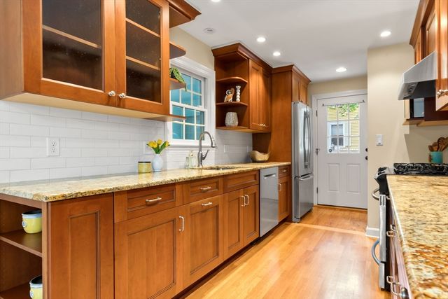 176 Colon St, Beverly, MA 01915