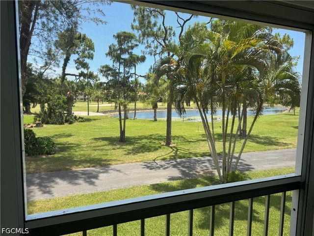 400 Forest Lakes BLVD 209, Naples, FL 34105