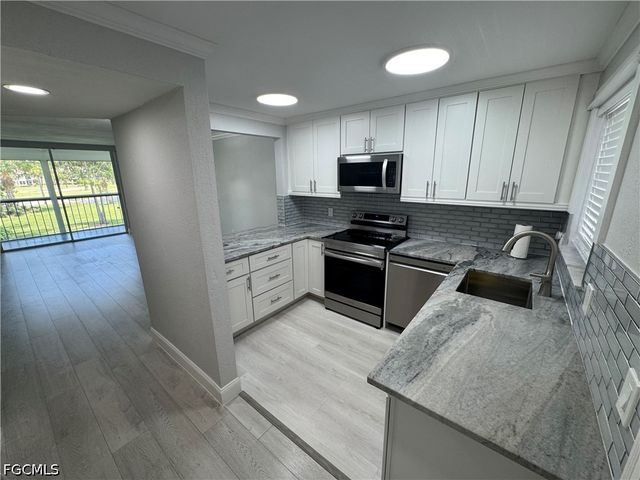 400 Forest Lakes BLVD 209, Naples, FL 34105