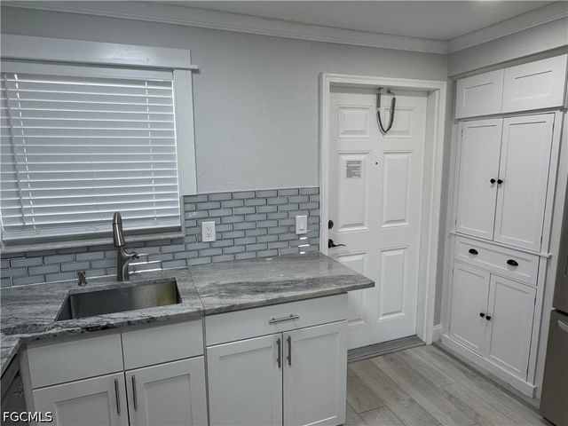 400 Forest Lakes BLVD 209, Naples, FL 34105