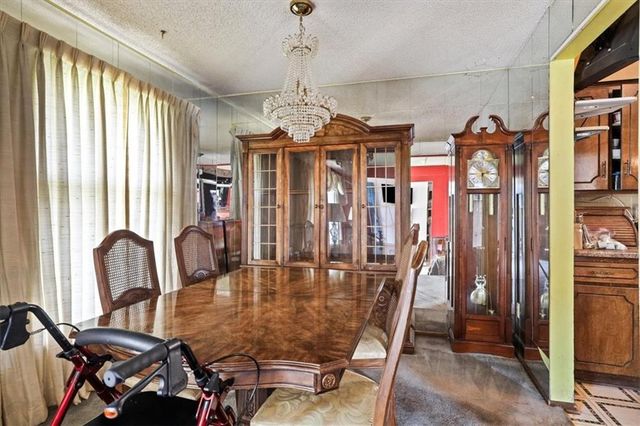 8922 Tennessee Avenue, Kansas City, MO 64138