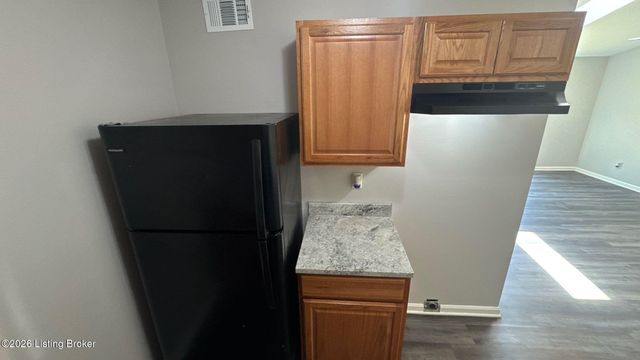6512 Six Mile Ln 6, Louisville, KY 40218