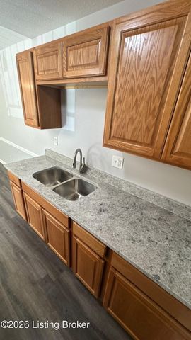 6512 Six Mile Ln 6, Louisville, KY 40218