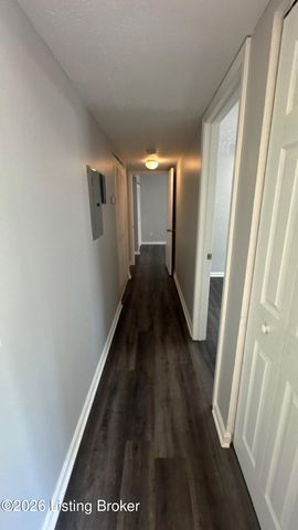 6512 Six Mile Ln 6, Louisville, KY 40218