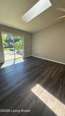 6512 Six Mile Ln 6, Louisville, KY 40218