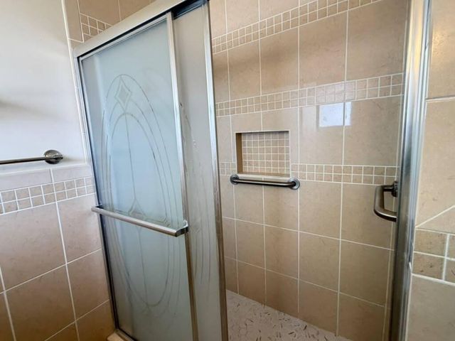 2727 DUDLEY Drive W E, West Palm Beach, FL 33415