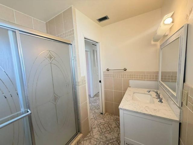 2727 DUDLEY Drive W E, West Palm Beach, FL 33415