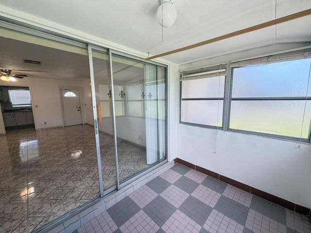 2727 DUDLEY Drive W E, West Palm Beach, FL 33415