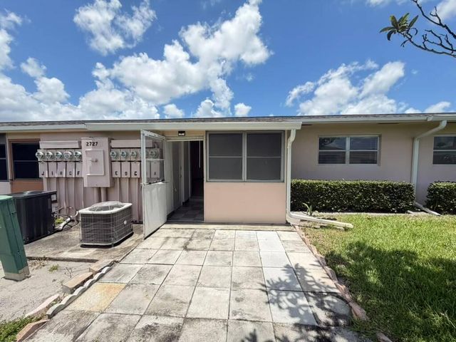 2727 DUDLEY Drive W E, West Palm Beach, FL 33415