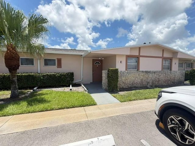 2727 DUDLEY Drive W E, West Palm Beach, FL 33415