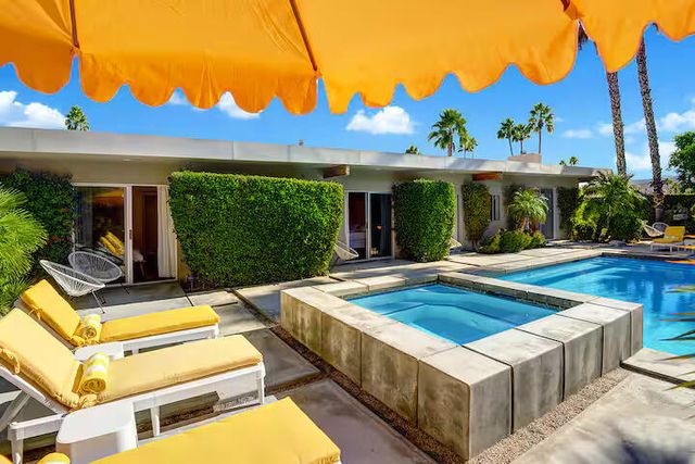 623 Desert Way, Palm Springs, CA 92264