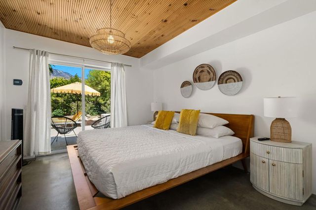 623 Desert Way, Palm Springs, CA 92264