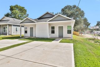 496 Golden Street A/B, Willis, TX 77378