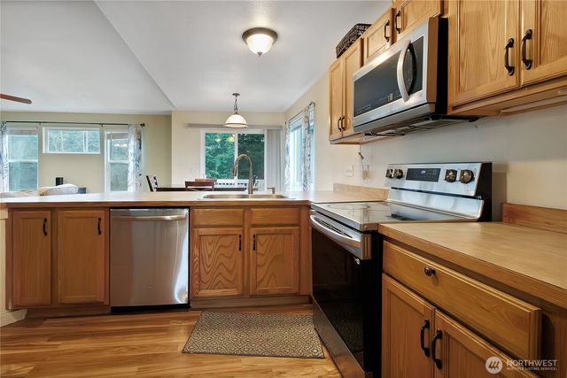 31008 77th Avenue S, Roy, WA 98580