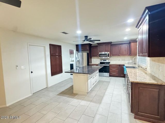 4816 S TAYLOR Drive, Tempe, AZ 85282