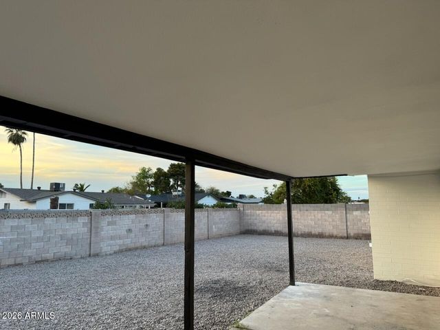 4816 S TAYLOR Drive, Tempe, AZ 85282