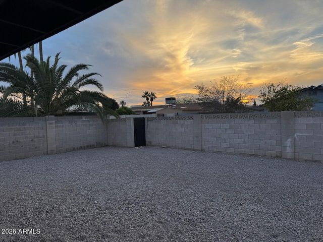 4816 S TAYLOR Drive, Tempe, AZ 85282