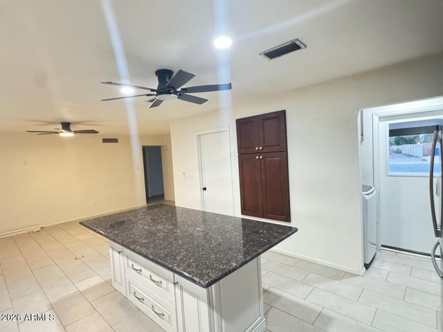 4816 S TAYLOR Drive, Tempe, AZ 85282