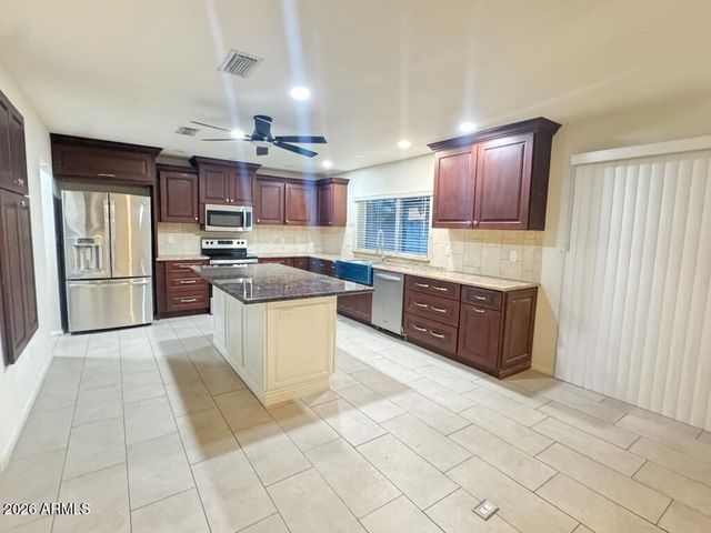 4816 S TAYLOR Drive, Tempe, AZ 85282