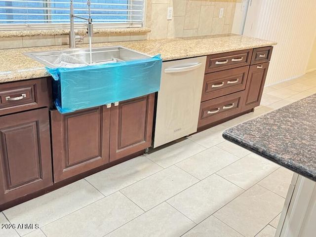 4816 S TAYLOR Drive, Tempe, AZ 85282