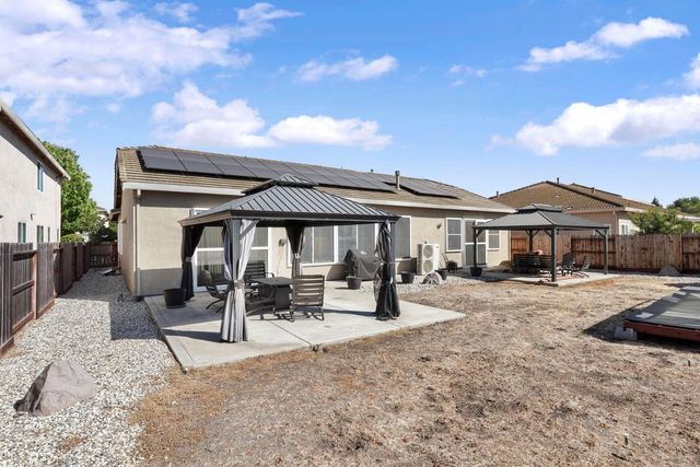10689 Wellington Cir, Stockton, CA 95209