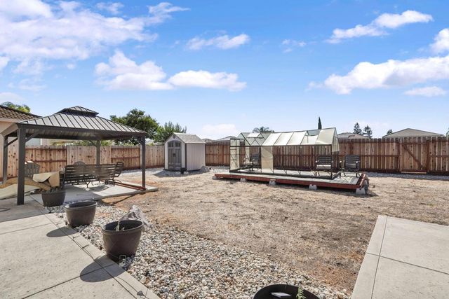 10689 Wellington Cir, Stockton, CA 95209