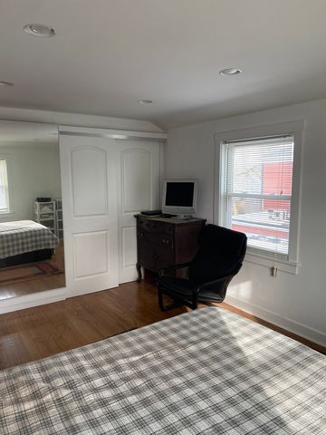 9822 Richard Avenue, Franklin Park, IL 60131