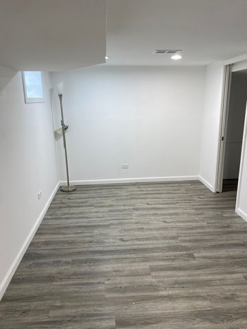 9822 Richard Avenue, Franklin Park, IL 60131