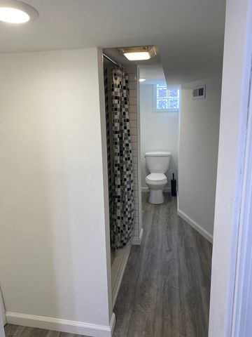 9822 Richard Avenue, Franklin Park, IL 60131