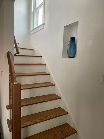 9822 Richard Avenue, Franklin Park, IL 60131