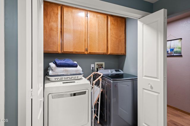 854 Delsie Drive, Grants Pass, OR 97527