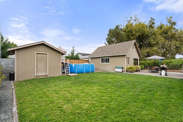 854 Delsie Drive, Grants Pass, OR 97527