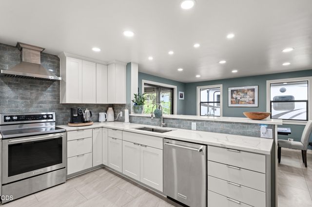 854 Delsie Drive, Grants Pass, OR 97527