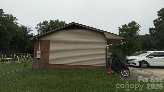 1429 Edgewood Road, Bessemer City, NC 28016