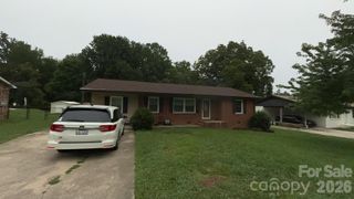 1429 Edgewood Road, Bessemer City, NC 28016
