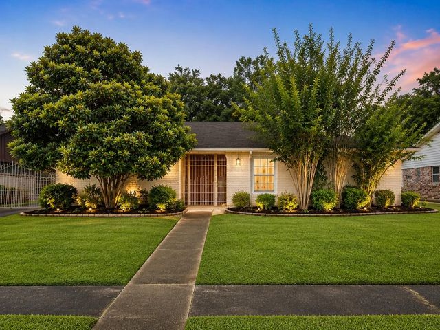 7715 Kendalia Drive, Houston, TX 77036