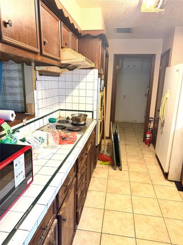 7715 Kendalia Drive, Houston, TX 77036