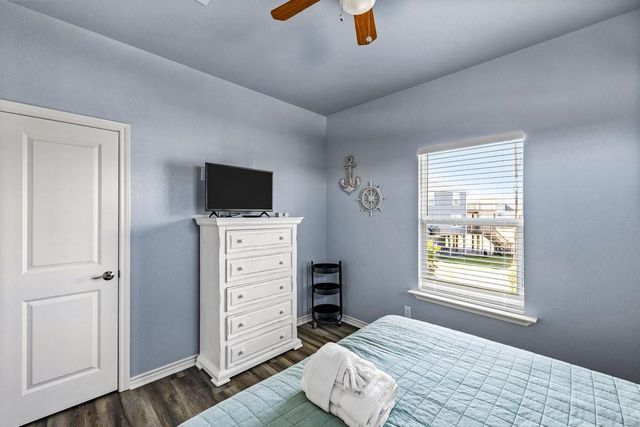 3264 Hidden Gold, Port Bolivar, TX 77650