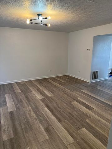 821 Ridgewood Drive 1-2, Berea, KY 40403