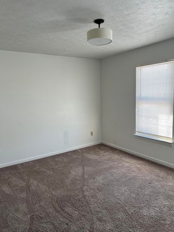 821 Ridgewood Drive 1-2, Berea, KY 40403